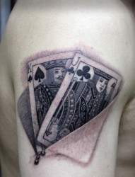 一款男士扑克纹身图案