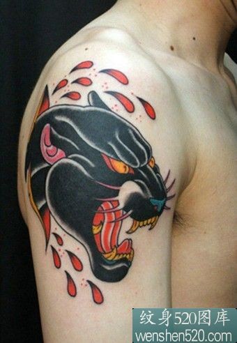 点击大图看下一张：男性手臂黑色豹子头纹身图案