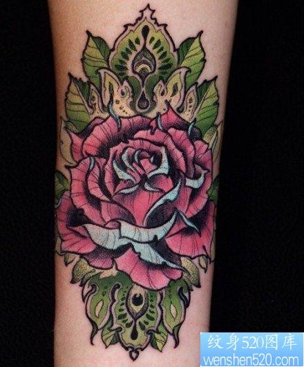 点击大图看下一张：手臂漂亮流行的new school玫瑰花纹身图片