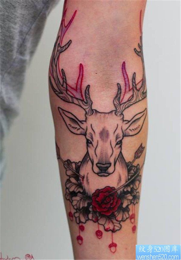 点击大图看下一张：一幅手臂个性羚羊纹身作品