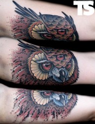 手部一款猫头鹰纹身图案