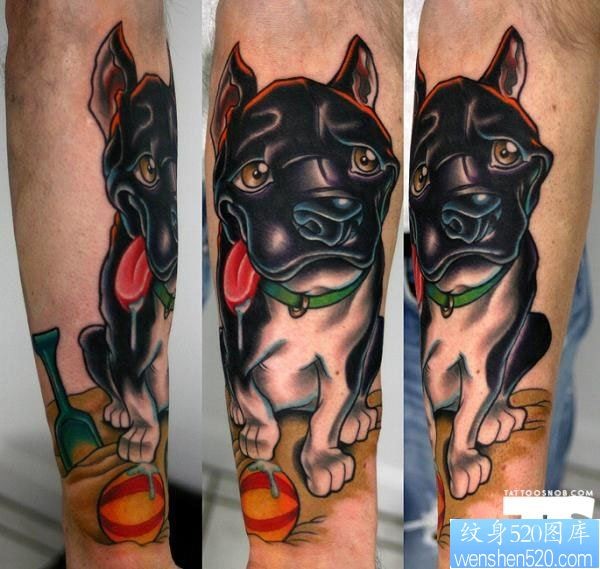 点击大图看下一张：手部个性狗纹身图案
