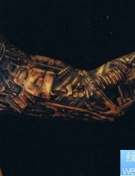 一款手臂机械纹身图案