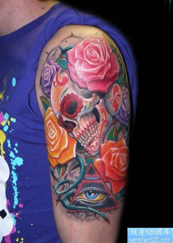 点击大图看下一张：手臂彩色骷髅玫瑰上帝之眼纹身图案