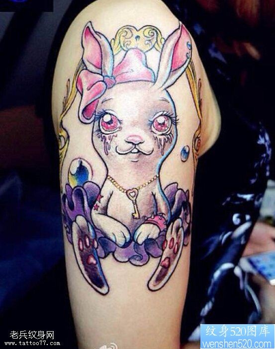 点击大图看下一张：手臂彩色卡通兔子纹身图案