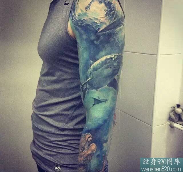 点击大图看下一张:经典花臂纹身套图,纹身520推荐图10