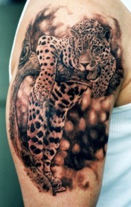 点击大图看下一张：一款霸气的豹子纹身图3