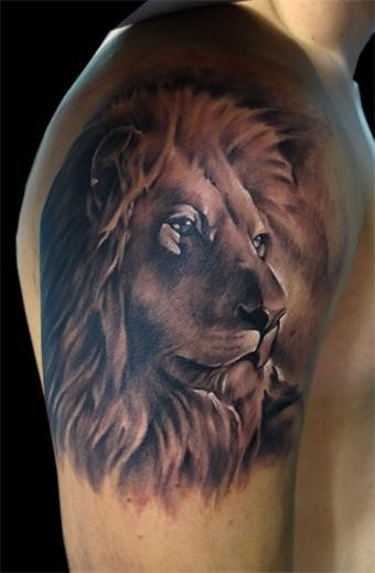 点击大图看下一张：霸气的王者 手臂狮子刺青图4