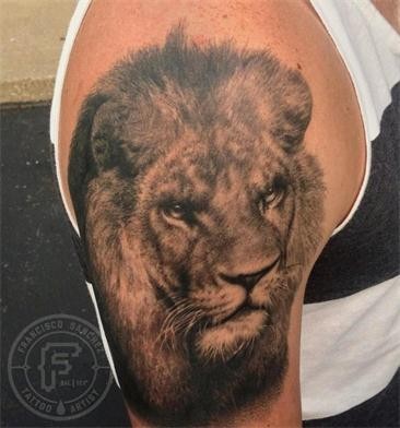 点击大图看下一张：霸气的王者 手臂狮子刺青图3