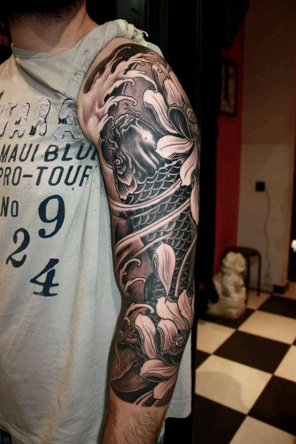 点击大图看下一张：希腊纹身师KOSTAG的花臂纹身作品
