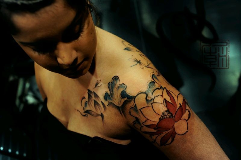 点击大图看下一张：美女纹身师Joey Pang的手臂纹身作品图2