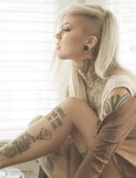 潮流欧美女性个性纹身