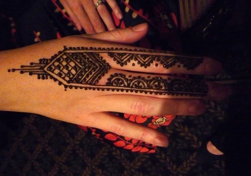 点击大图看下一张：印度海娜个性手臂纹身图7