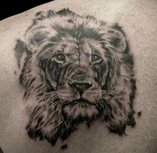 点击大图看下一张：霸气狮子头手臂纹身图4