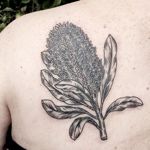 点击大图看下一张：个性经典的植物纹身
