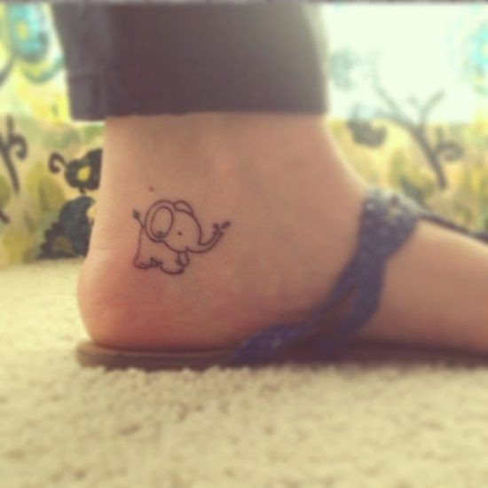 点击大图看下一张：脚踝部超可爱的小象图腾纹身