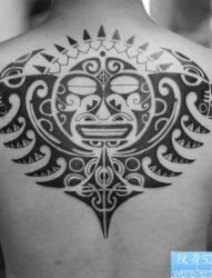 一款背部玛雅图腾纹身图案