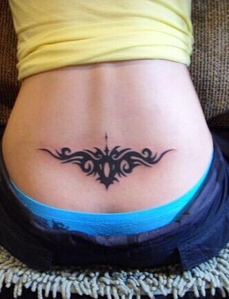 点击大图看下一张:时尚潮流的图腾纹身图6