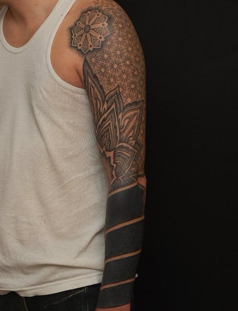 点击大图看下一张：德国纹身师GERD经典图腾花臂纹身图4