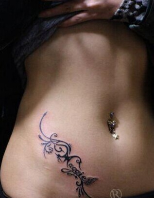 点击大图看下一张：小纹身有着大诱惑图6