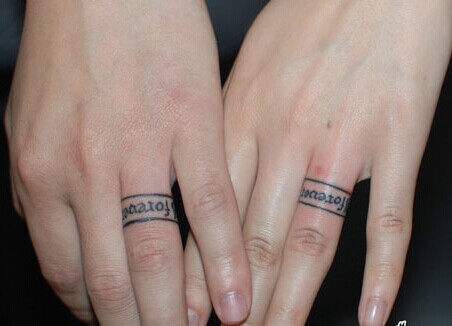 点击大图看下一张：手指上小小的爱情烙印图13