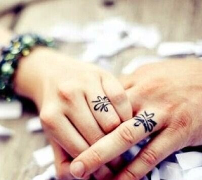 点击大图看下一张：手指上小小的爱情烙印图11