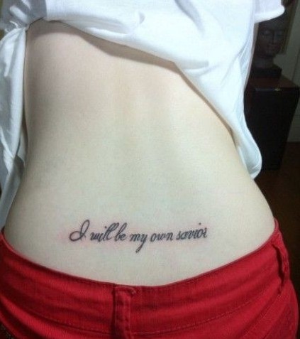 点击大图看下一张：臀部性感诱人的图腾刺青图12