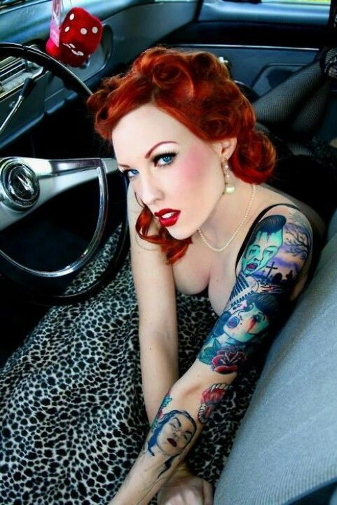 点击大图看下一张：看时尚美女如何玩转纹身界图8