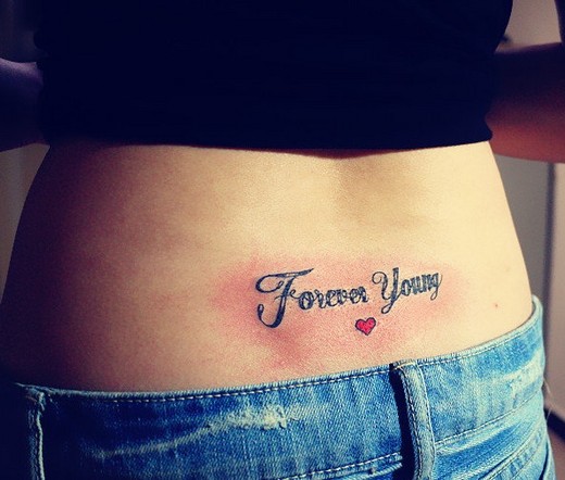 点击大图看下一张:优雅性感的英文纹身图4