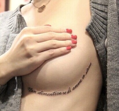 点击大图看下一张：美女胸部性感的诱惑图6