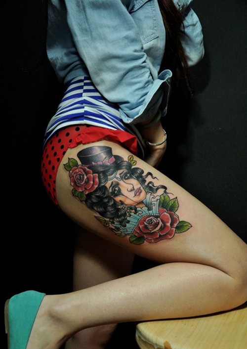 点击大图看下一张：美女大腿上的个性纹身图2