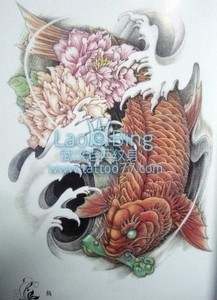 点击大图看下一张:鲤鱼牡丹纹身图片图案