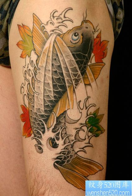 点击大图看下一张：大腿上的鲤鱼纹身图案