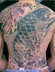 时尚大气的中国鲤鱼纹身