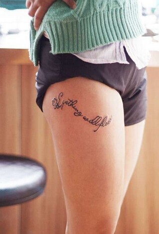 点击大图看下一张：大腿部的纹身小巧而有诱惑力图7