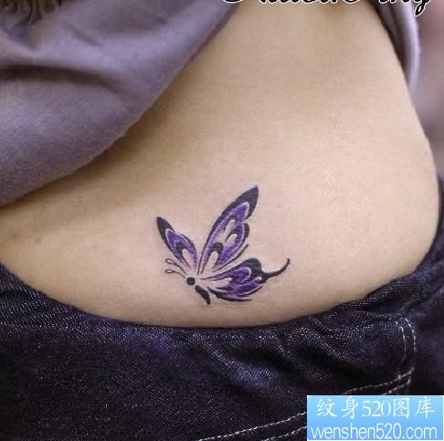 点击大图看下一张：女性纹身图片：腰部彩色蝴蝶纹身图案