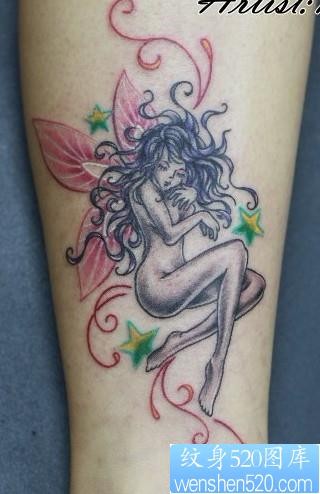 点击大图看下一张：女性纹身图片：腿部彩色精灵纹身图案