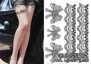 点击大图看下一张：纹身520图库推荐一幅女人腿部性感蕾丝纹身图片