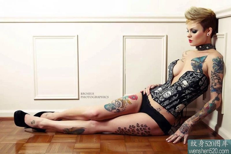 点击大图看下一张:一组霸气女王独特个性刺青套图图3