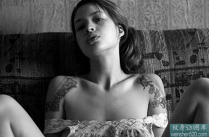 点击大图看下一张:9张超火辣性感美女纹身套图图7