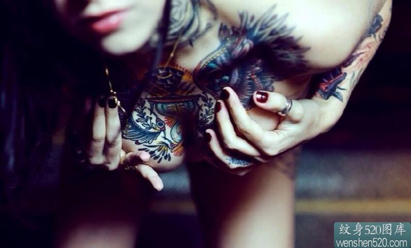 点击大图看下一张:9张超火辣性感美女纹身套图图9