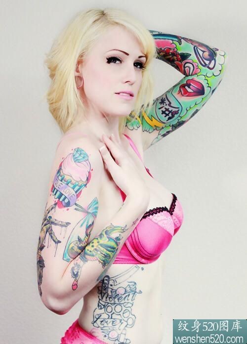 点击大图看下一张:一组美女纹身套图,纹身让女孩更迷人图7