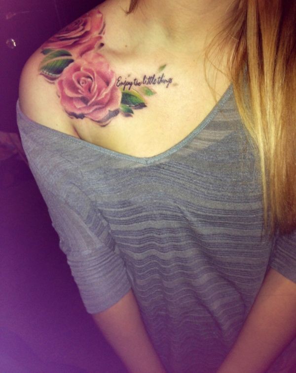 点击大图看下一张：肩部妖艳的爱情表达者玫瑰纹身图2