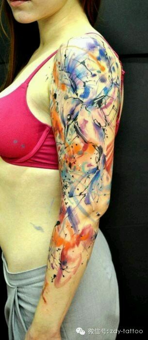 点击大图看下一张：漂亮性感的花臂纹身图3