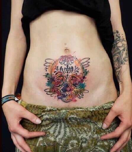 点击大图看下一张：最具性感的纹身部位  腹部纹身图3