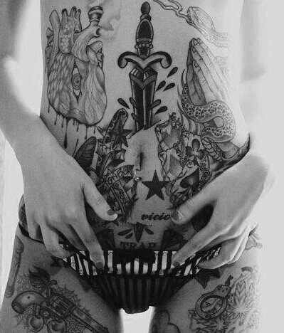 点击大图看下一张:最具性感的纹身部位 腹部纹身图8