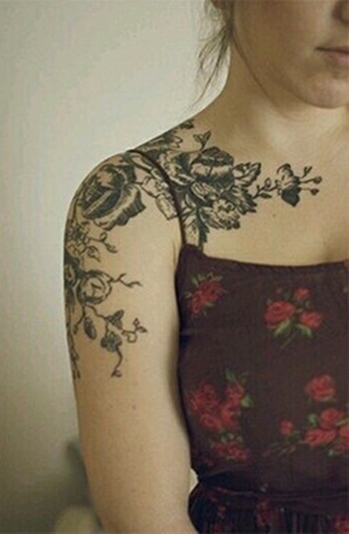 点击大图看下一张：肩部人物画像花朵纹身图4