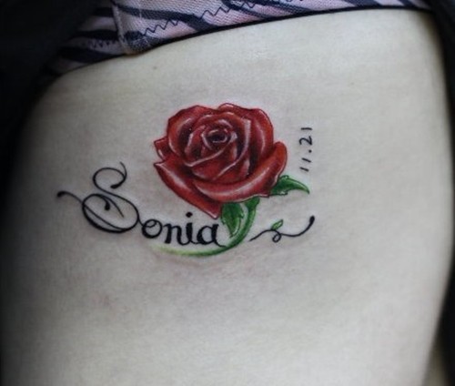 点击大图看下一张：漂亮的玫瑰花纹身图4