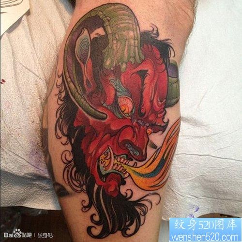 点击大图看下一张：男生腿部霸气的恶魔撒旦纹身图片