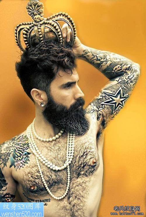 点击大图看下一张：一幅男性个性纹身作品